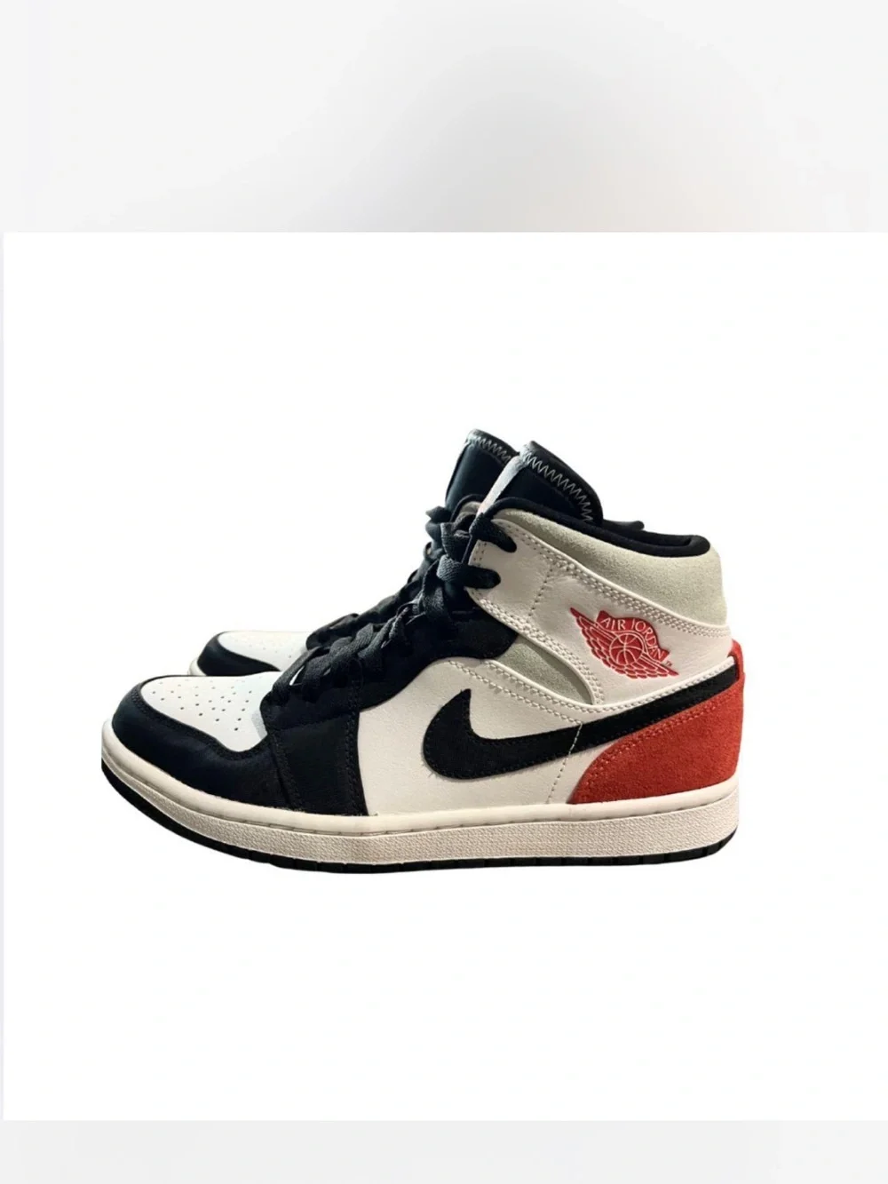 Nike Air Jordan 1 Mid SE